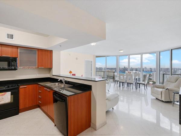 La Perla, 16699 Collins Ave #3407, Sunny Isles Beach, Florida 33160, image 1