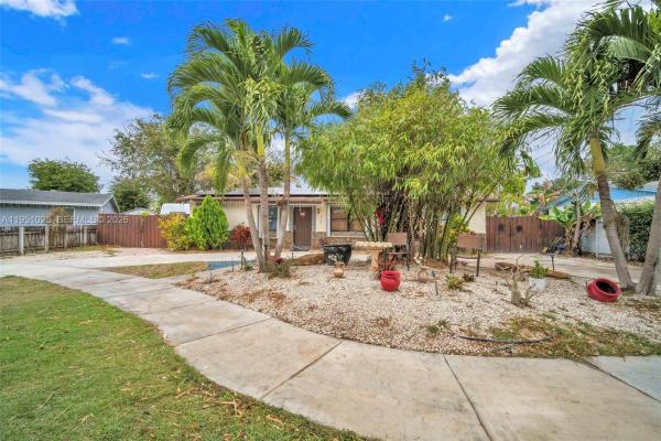 Avocado Villas, 1765 SW 3rd Ct, Homestead, Florida 33030, image 2