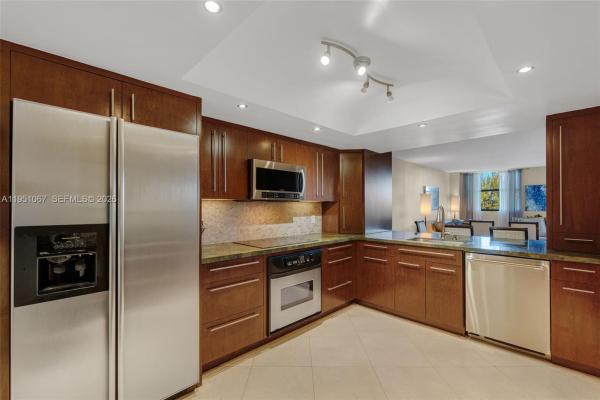 Voyager, 2900 NE 14th Street Cswy #402, Pompano Beach, Florida 33062, image 1