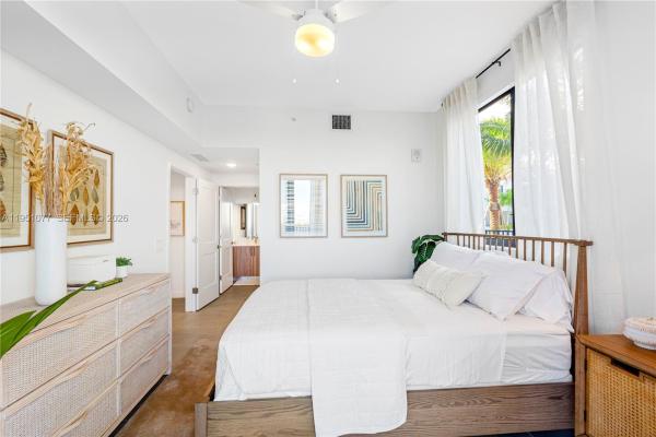 Pinehurst, 208 NE Federal Hwy, Pompano Beach, Florida 33062, image 1