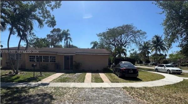Cutler Ridge, 20530 Eagle Nest Rd, Cutler Bay, Florida 33189, image 1