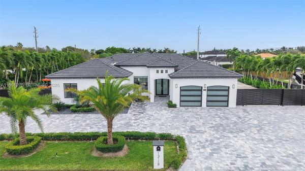 13118 SW 215th Ter, Unincorporated Dade County, Florida 33177, image 1