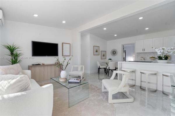 Pompano Beach Highlands, 4041 NE 15th Ter, Pompano Beach, Florida 33064, image 1