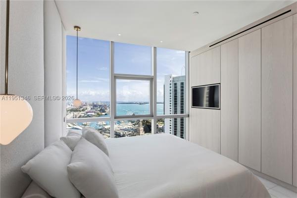 Paramount Miami Worldcenter, 851 NE 1st Ave #3411, Miami, Florida 33132, image 3