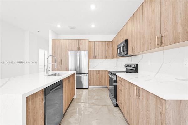 22431 SW 125th Ave #19B, Unincorporated Dade County, Florida 33033, image 1