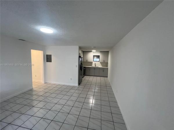 Kenwood, 1717 NW 16th St, Miami, Florida 33125, image 2