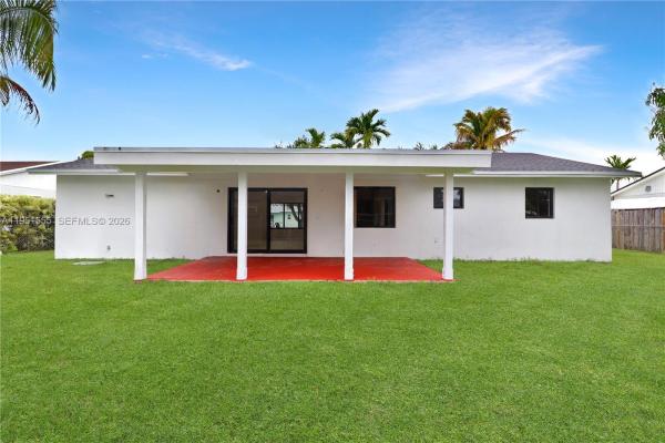 Fairway Estates, 10944 SW 159th Ter, Kendall, Florida 33157, image 2