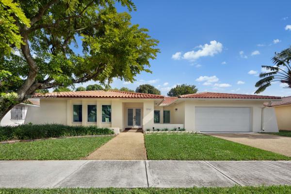 International Gardens, 2045 SW 125th Ct, Tamiami, Florida 33175, image 2