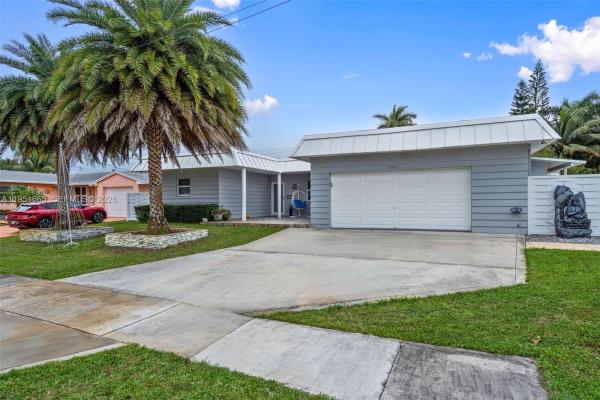 Sunset Isles, 2918 Cleveland St, Hollywood, Florida 33020, image 3