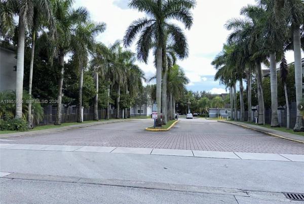 Vista Trace, 15400 SW 284th St #1301, Leisure City, Florida 33033, image 2