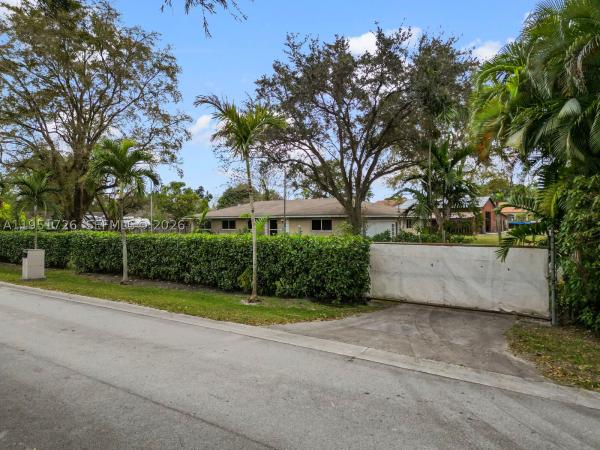 Bird Road Farmsites, 12570 SW 45th St, Kendale Lakes, Florida 33175, image 3