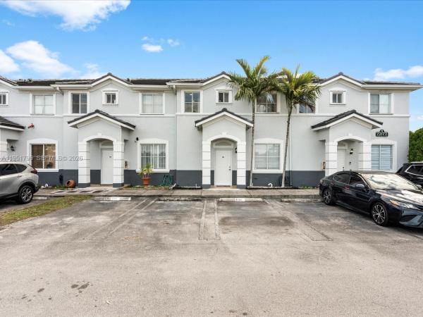 Shoma Villas 1 At Country Club Of Miami, 7377 NW 174th Ter #105, Hialeah, Florida 33015, image 2