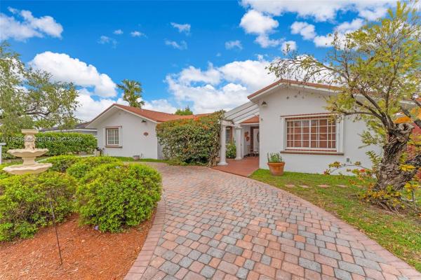 Sevilla Gardens, 1232 SW 132nd Ct, Tamiami, Florida 33184, image 2