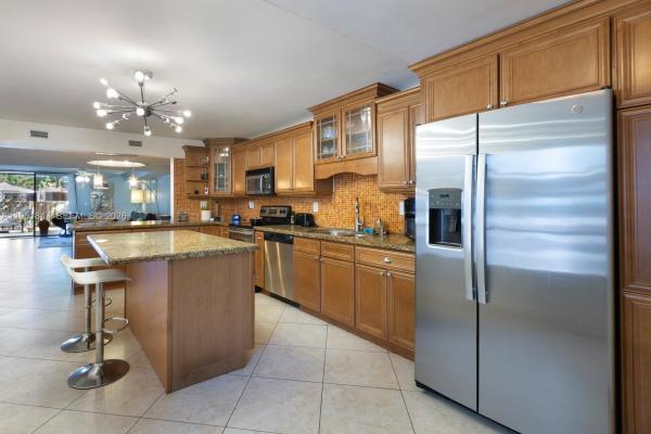 20537 NE 6th Ct, Unincorporated Dade County, Florida 33179, image 1