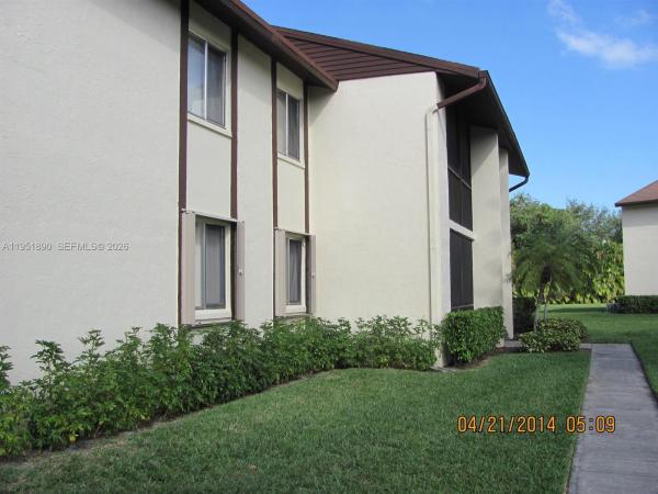 Pine Ridge At Haverhill, 4885 Sable Pine Cir #C1, West Palm Beach, Florida 33417, image 2