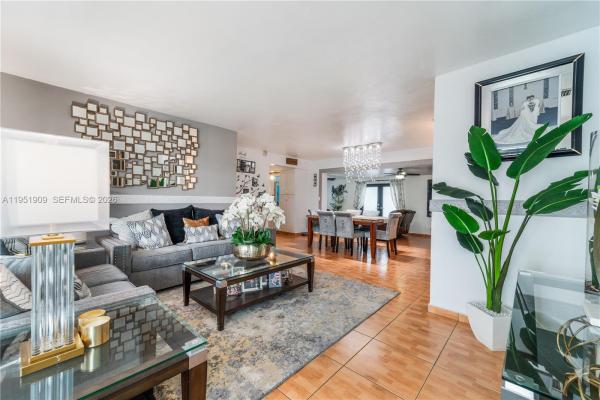Palm Springs Lakes, 8065 W 14th Ct, Hialeah, Florida 33014, image 2