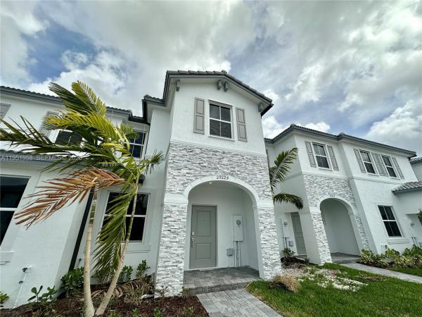 Cedar Pointe, 29229 SW 162nd Ct, Homestead, Florida 33033, image 2