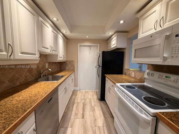 13858 SW 90th Ave #KK108, Unincorporated Dade County, Florida 33176, image 1