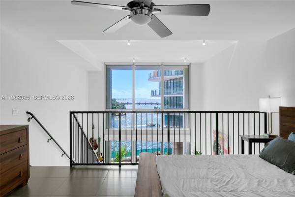 Met 1, 300 S Biscayne Blvd #L-410, Miami, Florida 33131, image 1