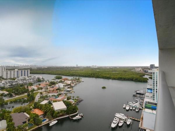 Parque Towers, 330 Sunny Isles Blvd #5-2404, Sunny Isles Beach, Florida 33160, image 2
