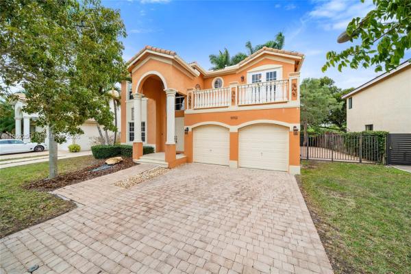 5902 SW 166th Ct, Unincorporated Dade County, Florida 33193, image 3