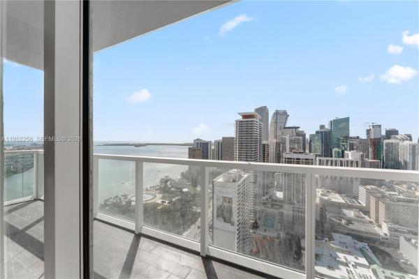 Vizcayne North, 244 Biscayne Blvd #4407, Miami, Florida 33132, image 2