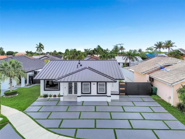 Bird Estates, 13284 SW 39th St, Tamiami, Florida 33175, image 1