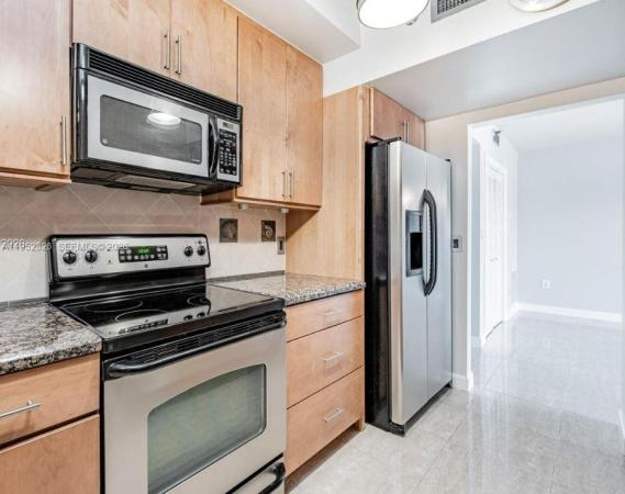 Hillcrest, 4001 Hillcrest Dr #914, Hollywood, Florida 33021, image 1