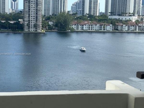 Commodore Plaza Tower, 2750 NE 183rd St #1201, Aventura, Florida 33160, image 2