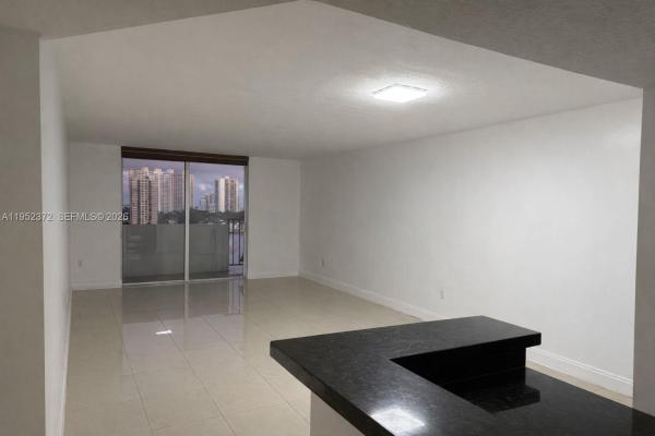 Commodore Plaza Tower, 2750 NE 183rd St #1201, Aventura, Florida 33160, image 3