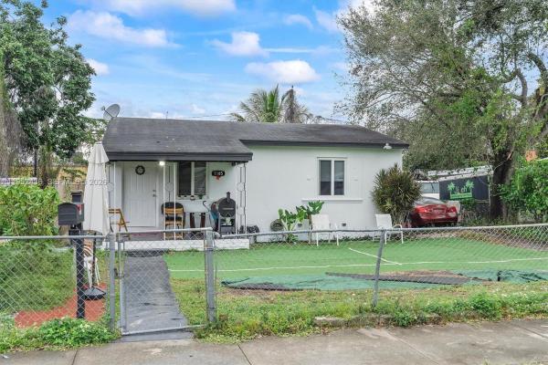 North Silver Crest Manors, 1185 NW 118th St, Pinewood, Florida 33168, image 2