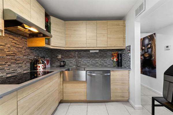 Jefferson Villas, 1840 Jefferson Ave #103, Miami Beach, Florida 33139, image 2
