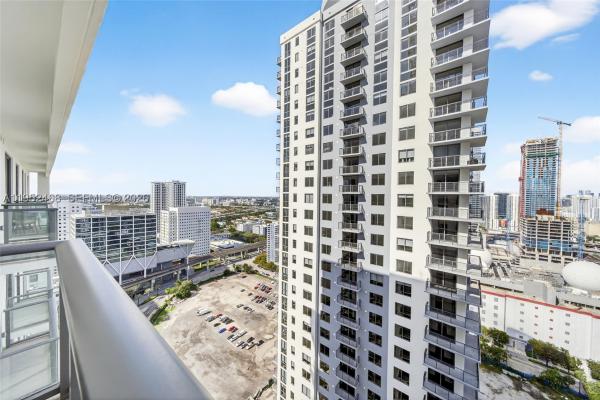 11 NE 6th St #3210, Miami, Florida 33132, image 1