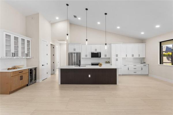 Cape Coral Residential, 1711 SW 3rd St, Cape Coral, Florida 33991, image 2