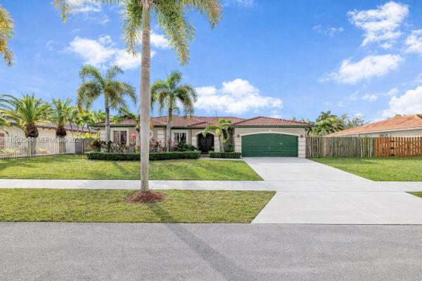 13220 SW 205th Ln, Unincorporated Dade County, Florida 33177, image 1