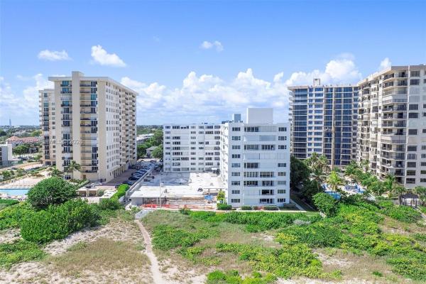 Crane Crest, 1850 S Ocean Blvd #409, Lauderdale By The Sea, Florida 33062, image 2