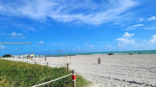 Ocean Walk On South Beach, 335 Ocean Dr #215, Miami Beach, Florida 33139, image 2