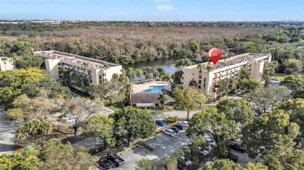 Tradewinds At The Township, 2900 NW 42nd Ave #A402, Coconut Creek, Florida 33066, image 2