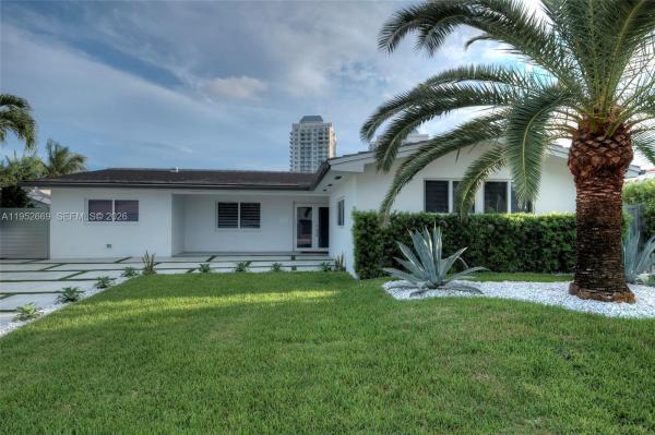 Bay Crest, 1250 NE 82nd St, Miami, Florida 33138, image 1