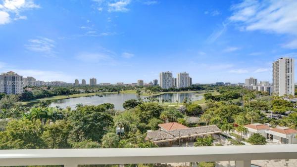 Hamptons West, 20281 E Country Club Dr #809, Aventura, Florida 33180, image 1