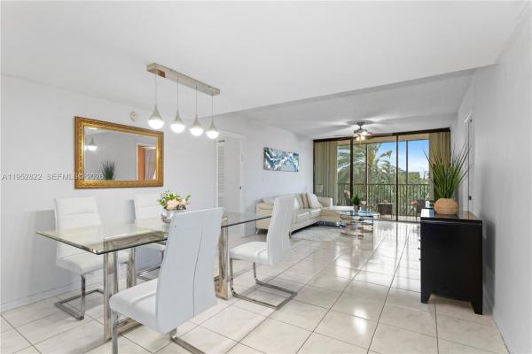 Coronado Tower 3, 20379 W Country Club Dr #532, Aventura, Florida 33180, image 1