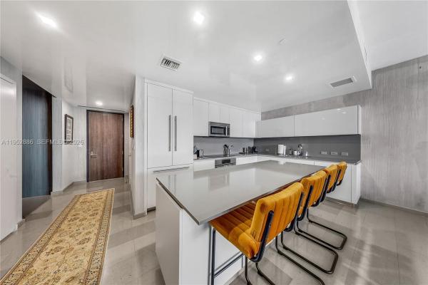 Reach Brickell City Centre, 68 SE 6th St #3309, Miami, Florida 33131, image 1