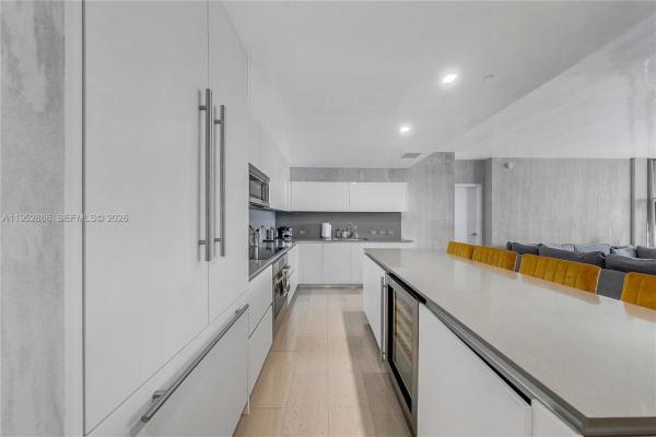 Reach Brickell City Centre, 68 SE 6th St #3309, Miami, Florida 33131, image 2
