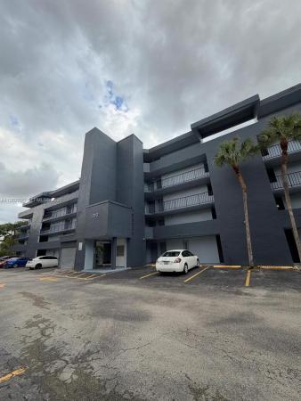 310 Fontainebleau Blvd #206, Unincorporated Dade County, Florida 33172, image 1