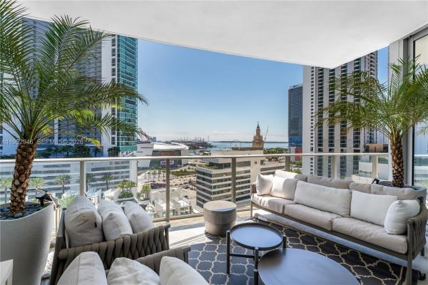 Paramount Miami Worldcenter, 851 NE 1st Ave #1409, Miami, Florida 33132, image 1