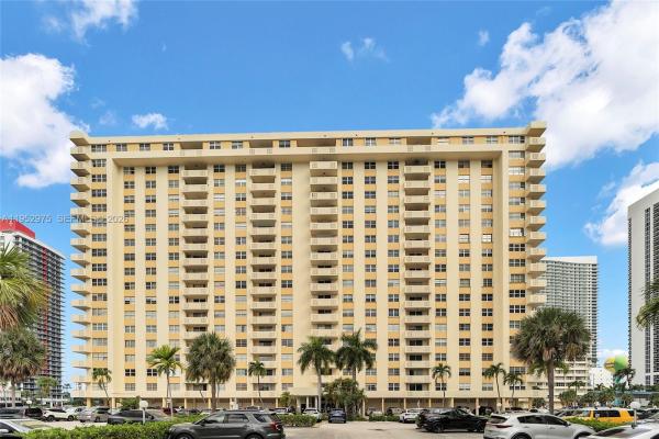 Plaza Towers, 1833 S Ocean Dr #1709, Hallandale Beach, Florida 33009, image 1