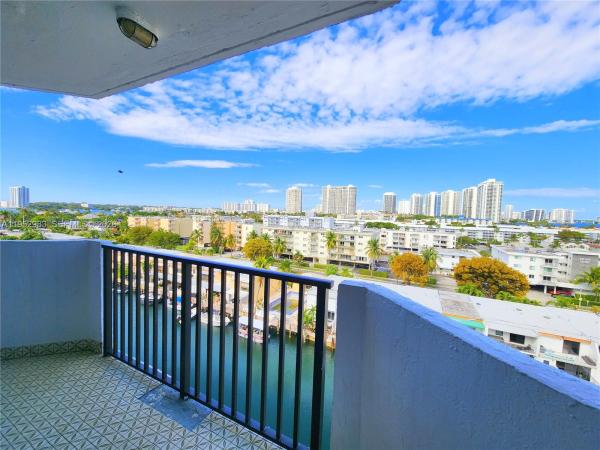 Coral Isle, 3703 NE 166th St #905, North Miami Beach, Florida 33160, image 2