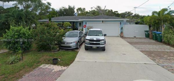 Cape Coral Residential, 1526 NE 4th Ter, Cape Coral, Florida 33909, image 2