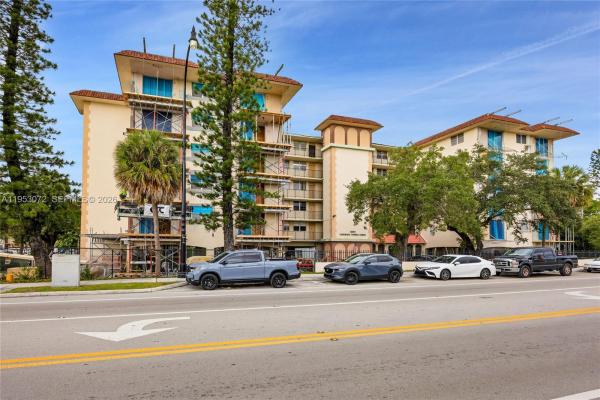 12590 Coronado Towers, 12590 NE 16th Ave #208, North Miami, Florida 33161, image 1