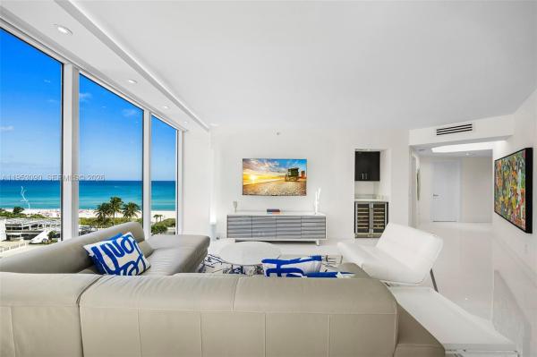 Blue Diamond, 4779 Collins Ave #907, Miami Beach, Florida 33140, image 3